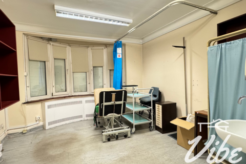 Industrial unit to rent, Spur Road, London N15