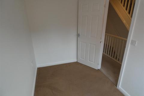 19 Barker Round Way, Burton-on-trent, DE14 2DN