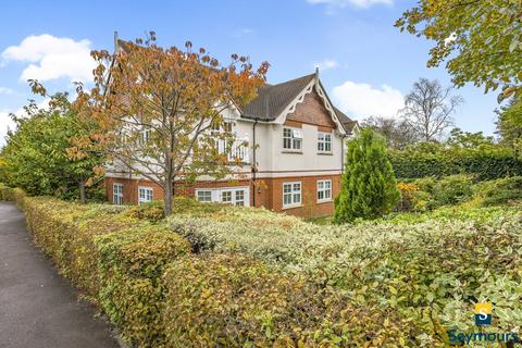 2 bedroom flat for sale, Semaphore Road, Surrey GU1