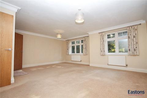 2 bedroom flat to rent, Charlemont House, Ewell KT17