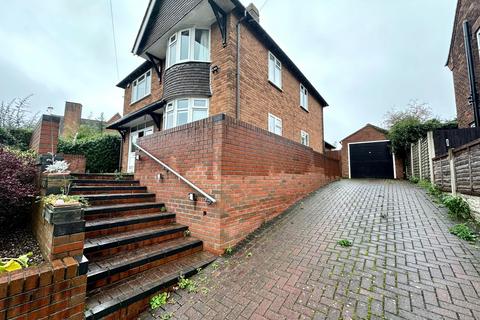 4 bedroom detached house to rent, St Michael Road, Lichfield, WS13