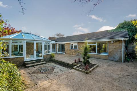 1 Old Westhall Close, Warlingham, CR6 9HR