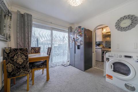 3 bedroom end of terrace house for sale, Eton Avenue, Wembley