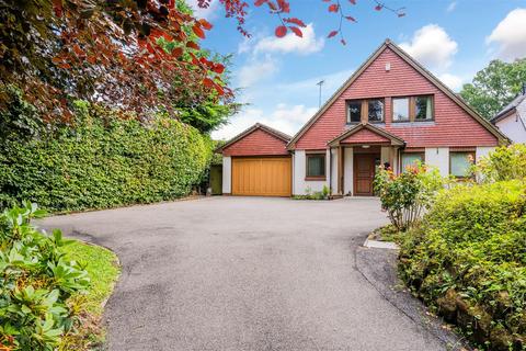 4 bedroom detached house for sale, 14 Epsom Lane South, Tadworth