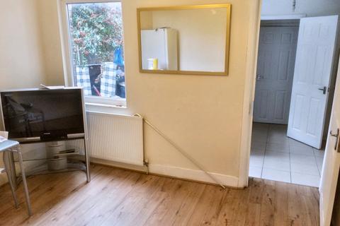 3 bedroom end of terrace house for sale, Endsleigh Road, London W13