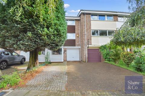 3 bedroom house for sale, Wheatlands, Hounslow TW5