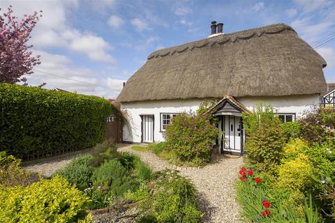 2 bedroom detached house for sale, Thatch Cottage, Monkton, Ramsgate