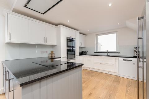 126 Morningside Drive, Edinburgh, EH10 5NS