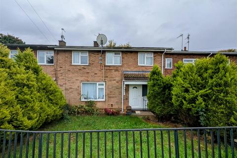 4 bedroom terraced house for sale, Croyde Avenue, Corby NN18