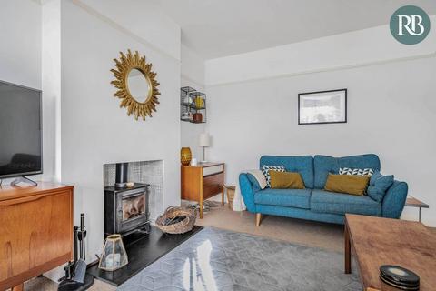 7 Hillside, Southwick, Brighton, BN42 4QD