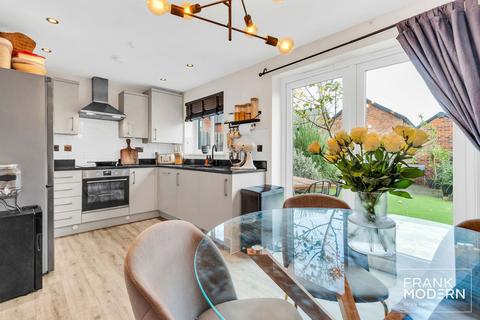 23 Berrington View, Hampton Gardens, Peterborough, PE7 8RH