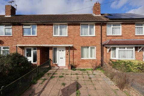 3 bedroom terraced house for sale, Hipley Road, Havant