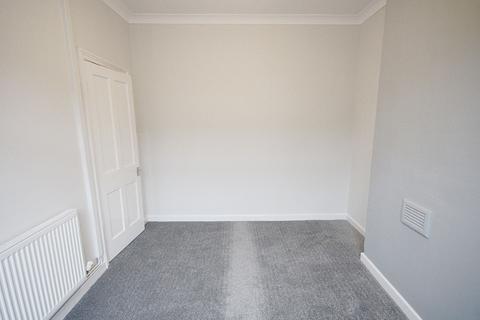 2 bedroom terraced house to rent, Gorsey Lane, Warrington, WA1