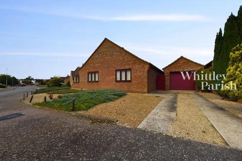 3 bedroom detached bungalow for sale, Brewsters, Norwich NR16