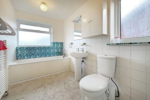 71 Arden Vale Road, Knowle, Solihull, B93 9NE