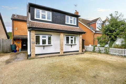 4 bedroom detached house for sale, St Agnes Road, Billericay CM12