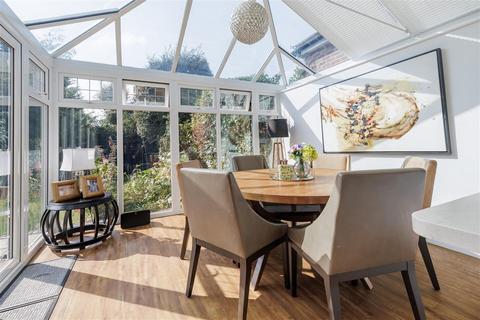 28 Station Road, Epping, CM16 4HN