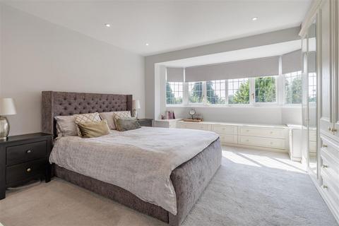 28 Station Road, Epping, CM16 4HN