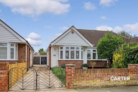 2 bedroom semi-detached bungalow for sale, Fairfield Avenue, Grays, RM16