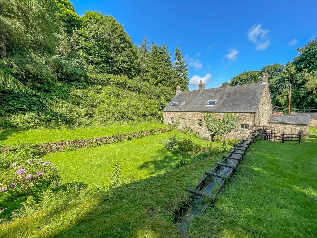 Leap Mill Farm, Busty Bank, Burnopfield 3 bed farm house for sale £