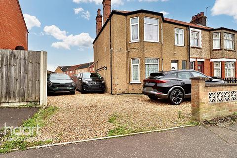 4 bedroom semi-detached house for sale, Wisbech Road, King's Lynn