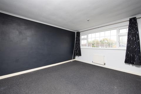 2 Smithywell Close, Trowbridge, BA14 7DP