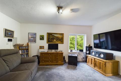 21 Anaheilt, Strontian, Acharacle, PH36 4JA