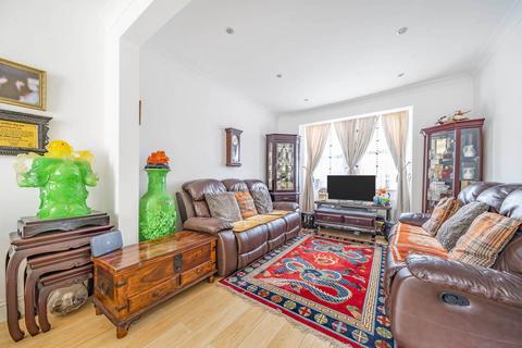 2 bedroom terraced house for sale, Temple Road, Hounslow, TW3