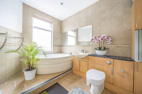 30 Temple Road, Hounslow, TW3 1XS