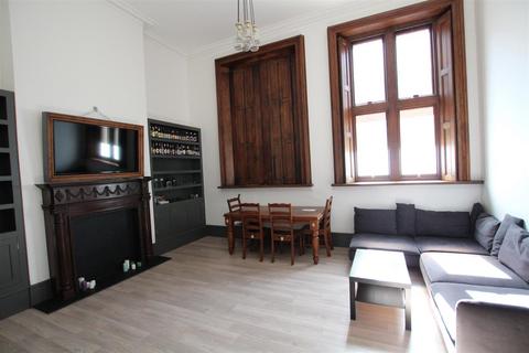 1 bedroom flat for sale, High Street, Burton-on-Trent, DE14