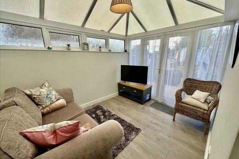70 Vicarage Road, Wednesfield, Wolverhampton, WV11 1SF