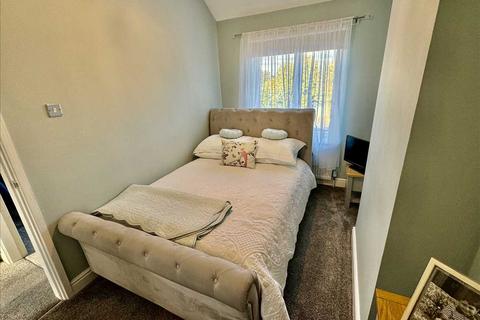 70 Vicarage Road, Wednesfield, Wolverhampton, WV11 1SF
