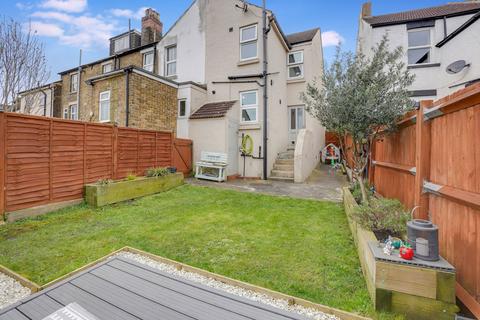 63 Kent Road, Halling, Rochester, ME2 1AR