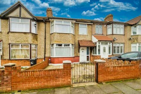 6 Fallaize Avenue, Ilford, IG1 2EF