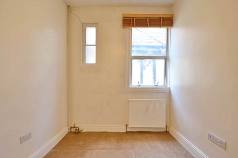 2 bedroom flat to rent, Henleaze Road, Henleaze