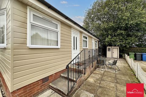 1 bedroom park home for sale, Moss Side Lane, Rixton, WA3