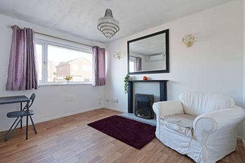 8 Binsted Gardens, Sheffield, S5 8NU