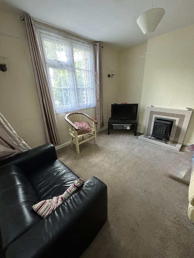 Droitwich Road, Ombersley WR9 3 bed house to rent £900 pcm (£208 pw)