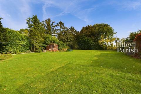 4 bedroom chalet for sale, Athelington Road, Horham