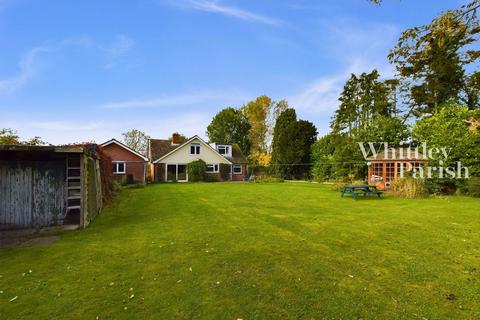 4 bedroom chalet for sale, Athelington Road, Horham