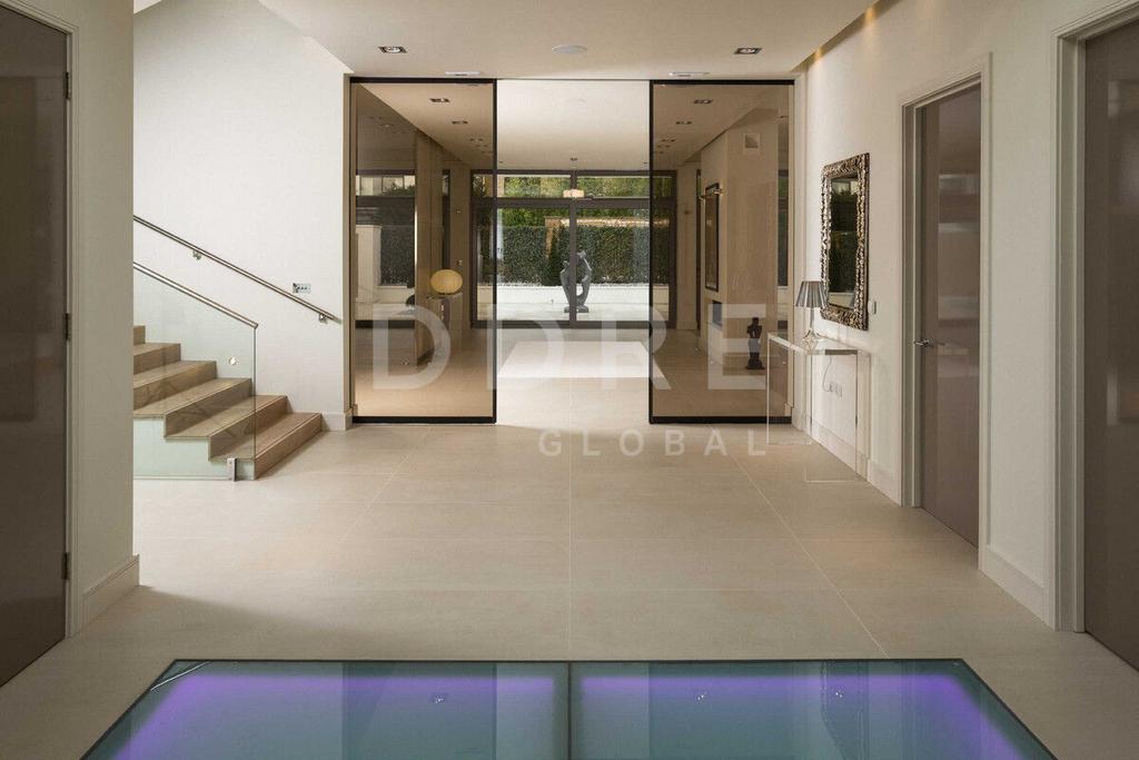 Road, EN5 5 bed detached house for sale £4,750,000