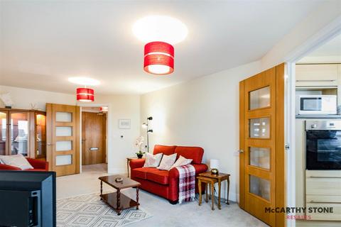 1 bedroom apartment for sale, Jenner Court, St. Georges Road, Cheltenham, GL50 3ER