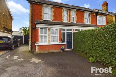 3 bedroom semi-detached house for sale, Staines Road, Staines-upon-Thames, Surrey, TW18