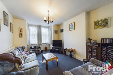 3 bedroom semi-detached house for sale, Staines Road, Staines-upon-Thames, Surrey, TW18