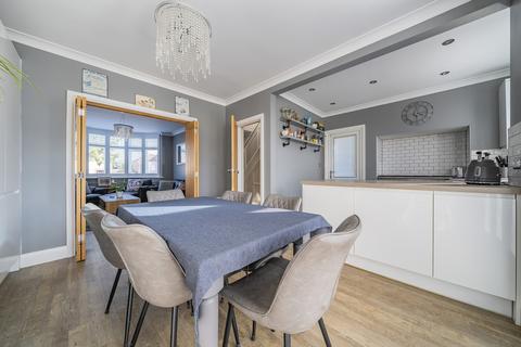 97 Midhurst Hill, Bexleyheath, DA6 7NL