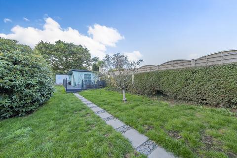97 Midhurst Hill, Bexleyheath, DA6 7NL