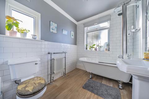 97 Midhurst Hill, Bexleyheath, DA6 7NL