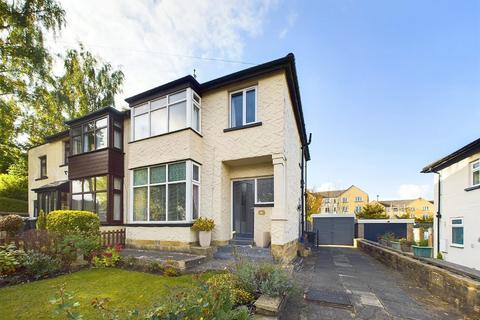 Healey Avenue, Bingley