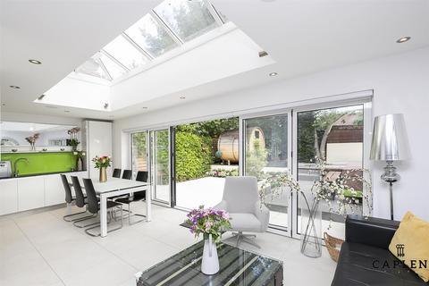 3 bedroom semi-detached house for sale, St. Nicholas Place, Loughton