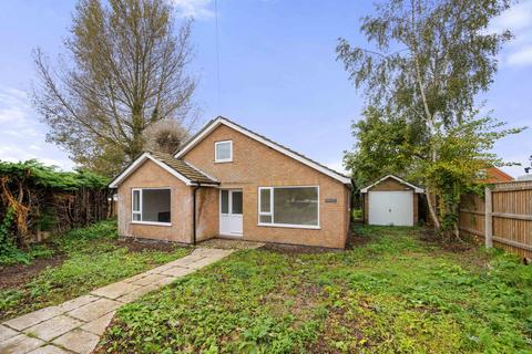 3 bedroom bungalow for sale, Harrison Close, Horncastle, LN9